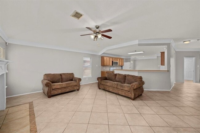 Building Photo - 8014 Blackcherry Ln