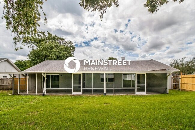 Building Photo - 4 Bedroom Pet-Friendly Home in Valrico, FL...