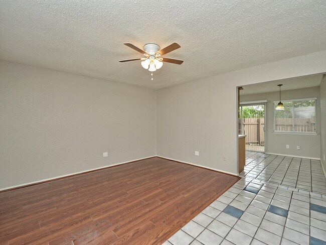 Building Photo - 5913 Little Creek Trail