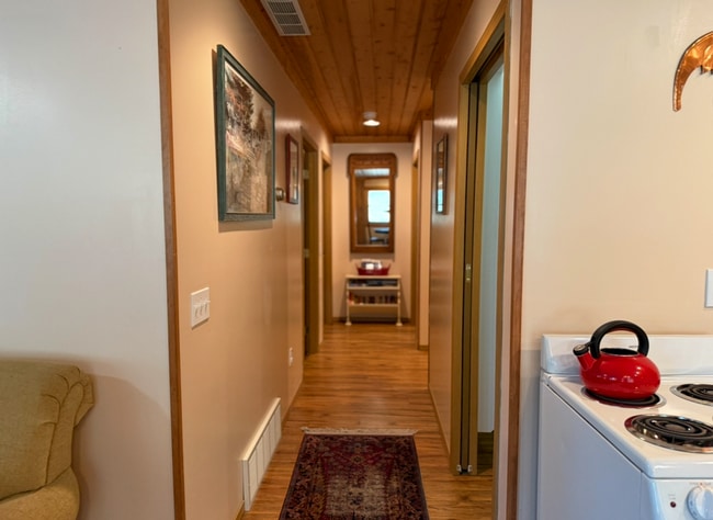 Building Photo - Private Bigfork Home