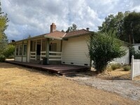 Building Photo - Charming - Off Forni Road - 2 Bdrm, 2 Bath