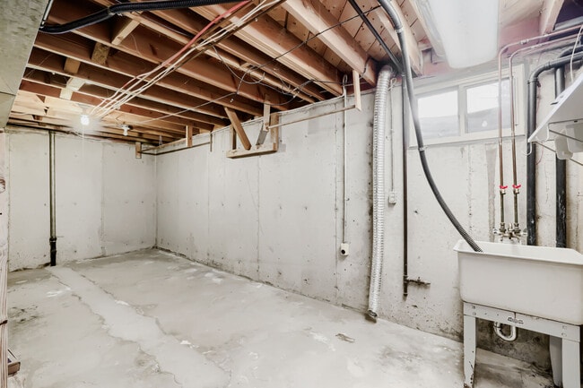 Building Photo - 13487 W 25th Pl