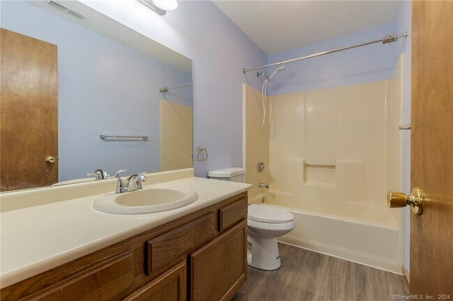Building Photo - 22 Windwood Dr