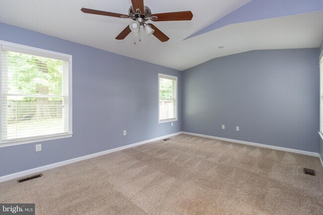 Building Photo - 1036 Hyde Park Dr