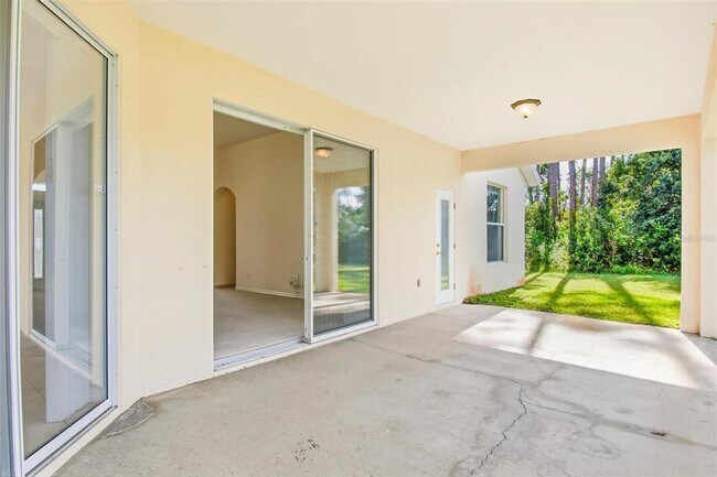 Building Photo - 29 E Diamond Dr