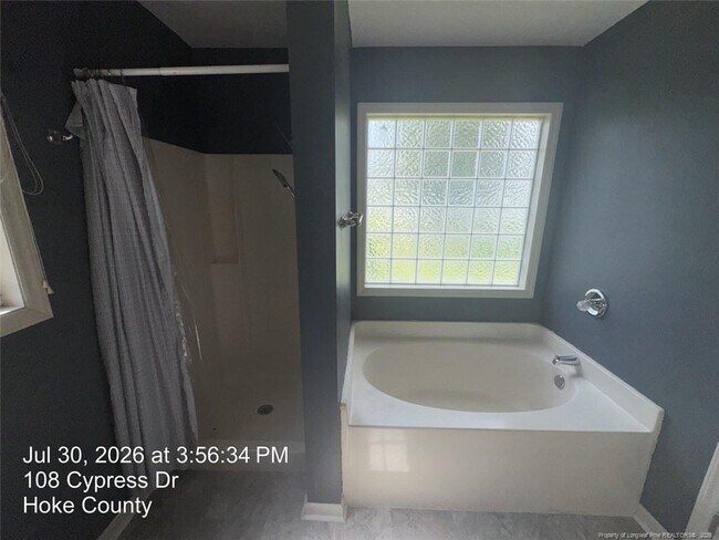 Building Photo - 108 Cypress Dr