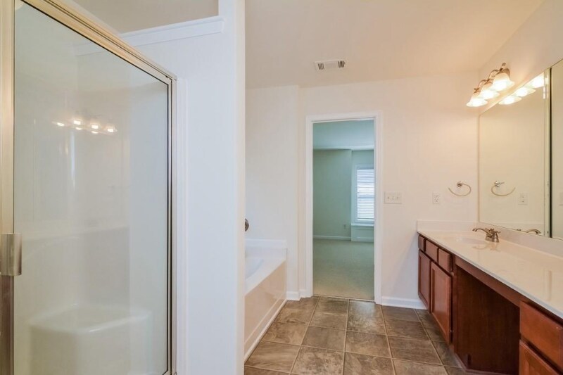 Building Photo - 5780 Weddington Dr
