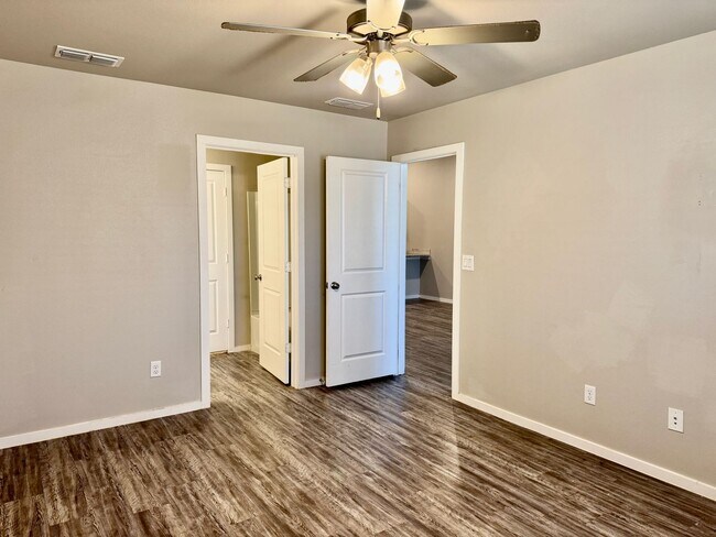 Building Photo - 2121 N Avenue J