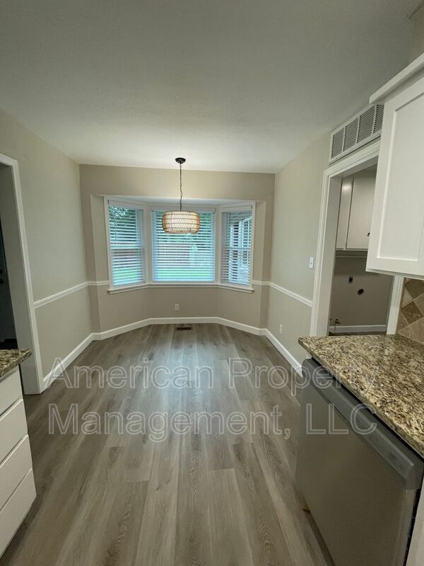 Building Photo - 7526 E 55th Pl