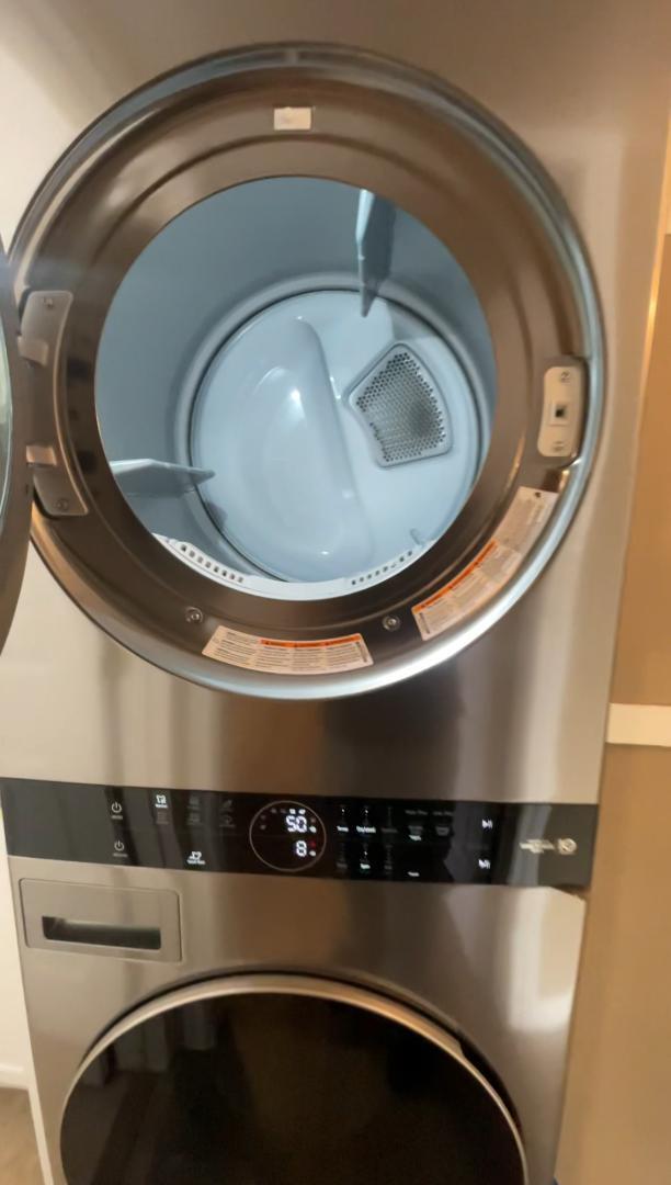 Building Photo - 2421 Country Club Blvd