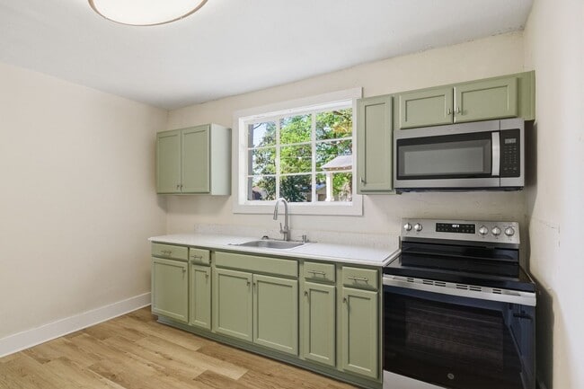 Building Photo - 116 Chester Ave