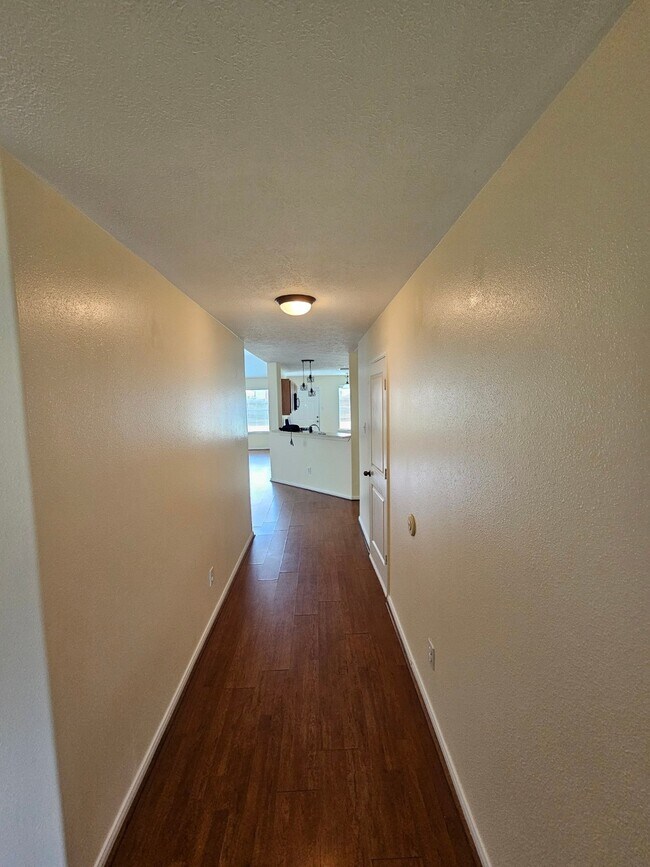 Building Photo - 12306 Scarlet River Dr