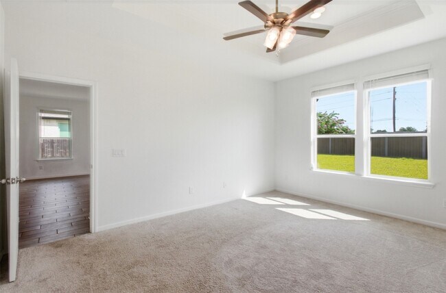 Building Photo - 6815 Ivory Sedge Trl