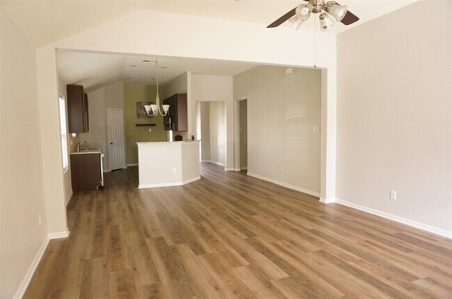 Building Photo - 14914 Rustler Gate Ln
