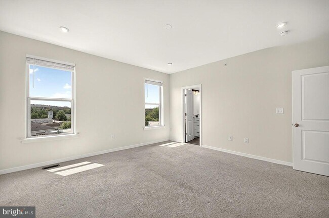 Building Photo - 20957 Bluebird Sq