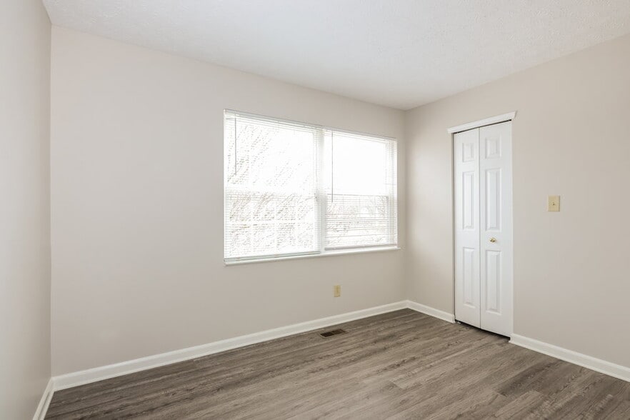 Building Photo - 8124 Painted Pony Dr