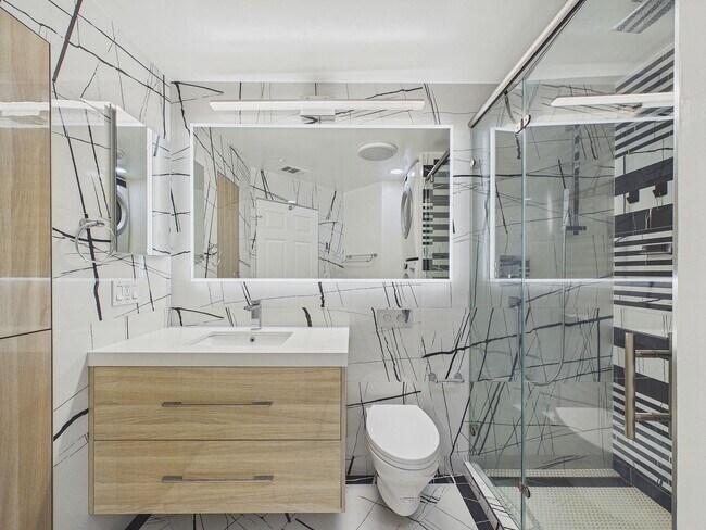 Building Photo - Stylish & Updated 1BD/1BA Condo in Secure Caldecott Community – Parking + In-Unit Laundry