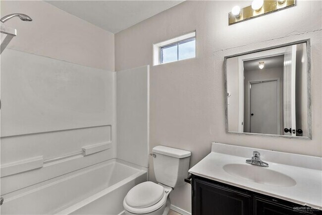 Building Photo - 4416 Thunderbird Ave W