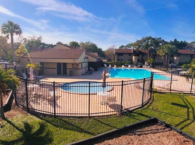 Pool at Village Lake - 880 S Village Dr N