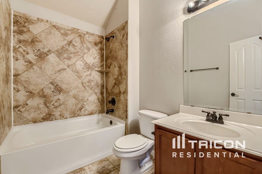 Building Photo - 4408 Meadow Breeze Ct