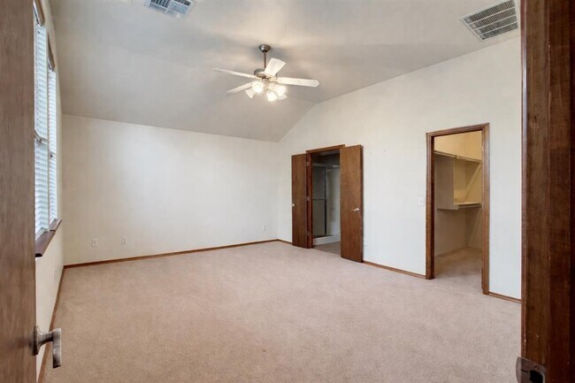 Building Photo - 14021 Harvest Cir