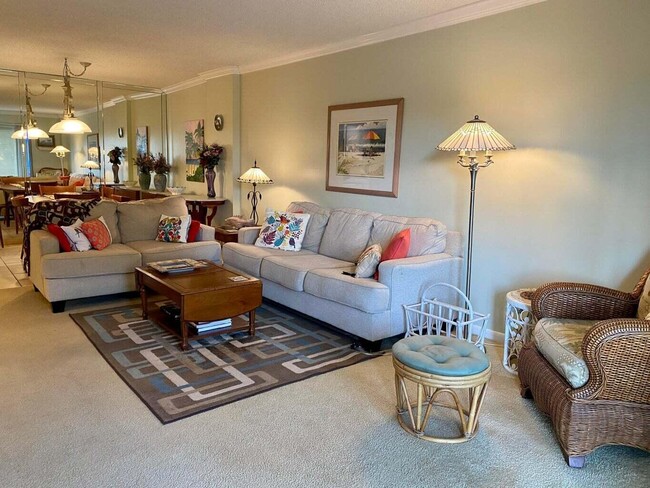 Building Photo - 950 Ponce De Leon Rd