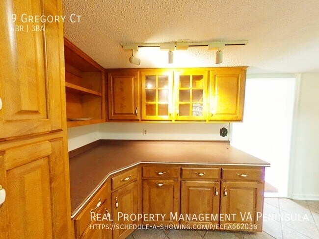 Building Photo - Single Home in Holiday Park of Hampton for...