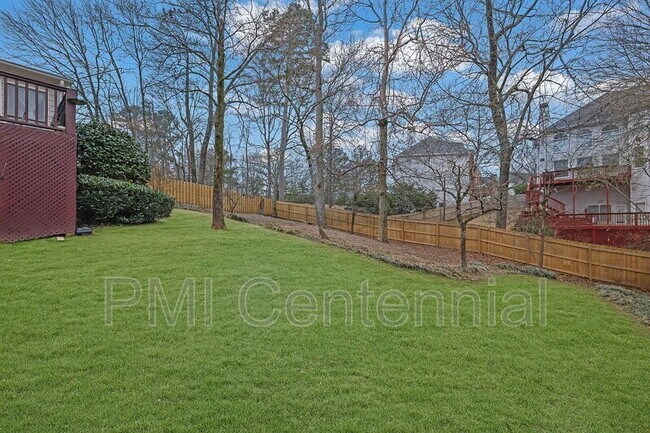 Building Photo - 120 Creekside Park Dr