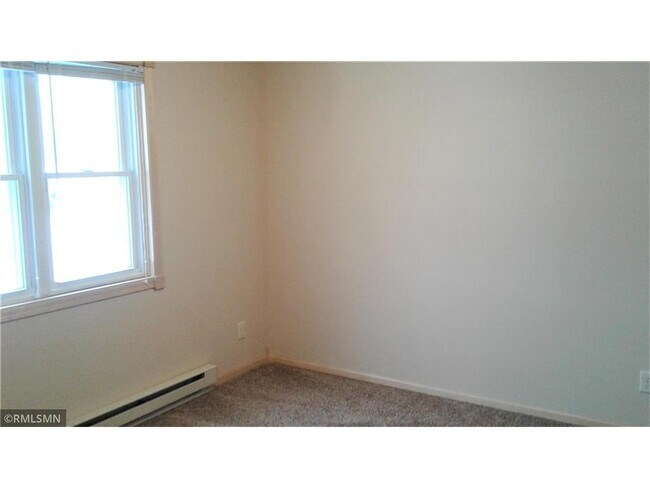 Building Photo - 308 Willow St