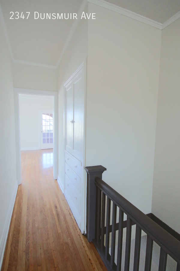 Building Photo - 2347 S Dunsmuir Ave