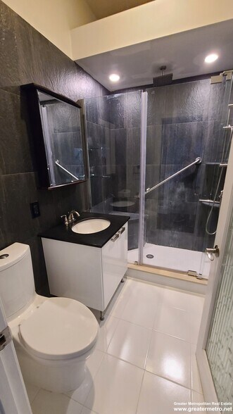 Building Photo - 99 Endicott St