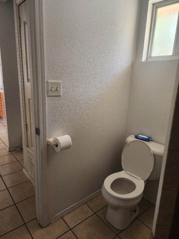 Building Photo - 7375 N Loop Dr