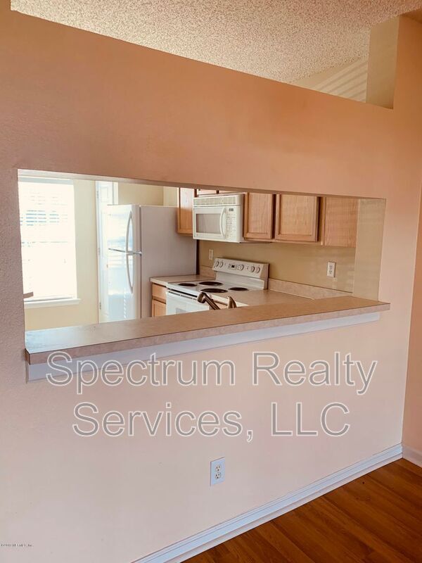 Building Photo - 12311 Kensington Lakes Dr