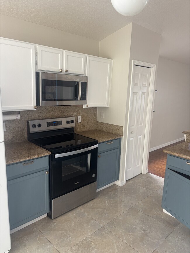 Building Photo - 12816 Maribou Cir