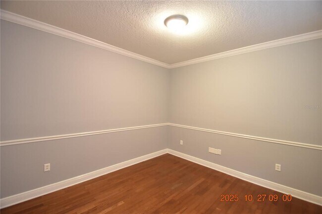 Building Photo - 8806 Cameron Crest Dr