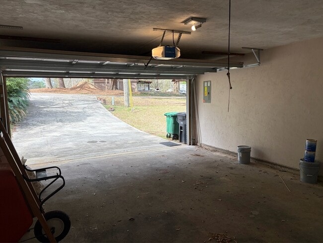 Building Photo - 4201 Woodhill Ct