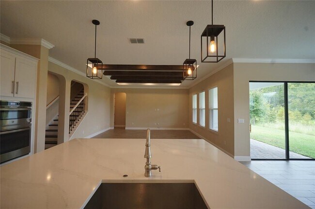Building Photo - 6154 Marsh Trail Dr
