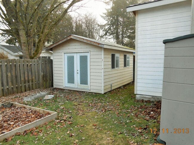 Building Photo - Beautiful 4 Bed 2 Bath Rambler Near Microsoft