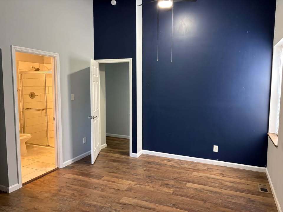 Building Photo - 809 Russell Blvd