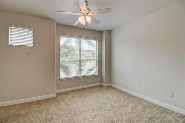 Building Photo - 3406 Menchaca Rd