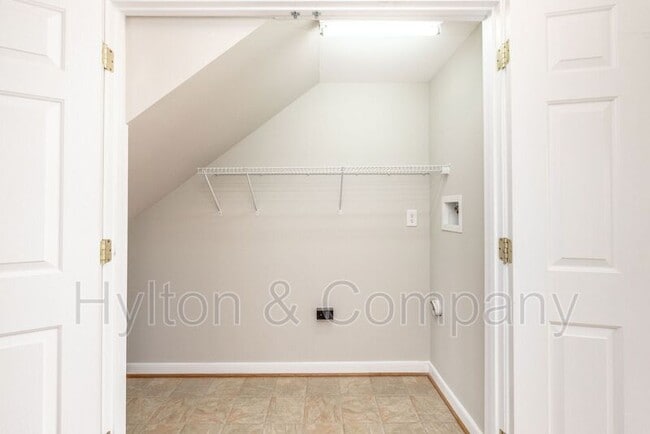 Building Photo - 907 Dominion Townes Ct