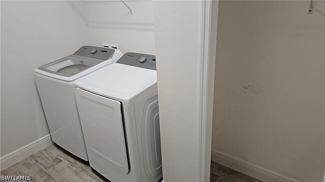 Building Photo - 2305 Ariane Dr