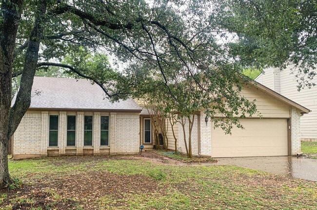 Building Photo - 11803 Hyacinth Dr