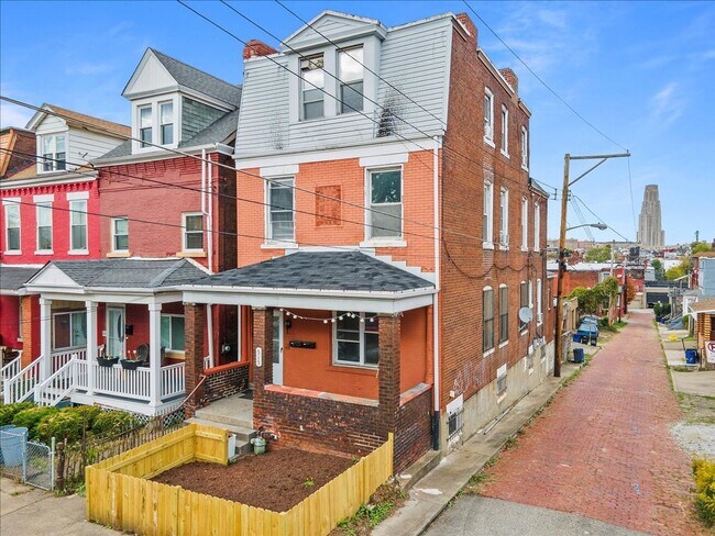 Building Photo - 515 Cato St