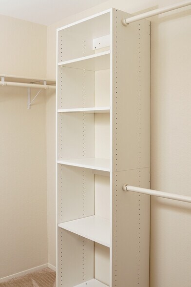 Building Photo - 4095 Rosenda Ct