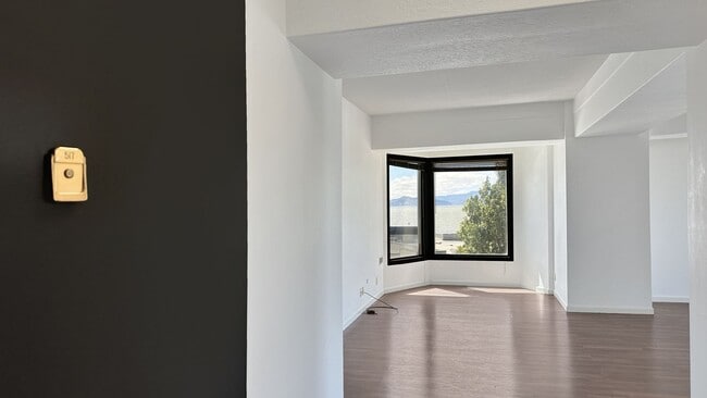 Building Photo - VIEWS from this Renovated & Spacious Apartment at Pacific Park Plaza