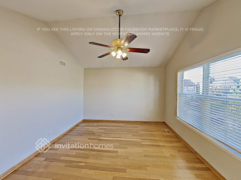 Building Photo - 463 Hadley Ct