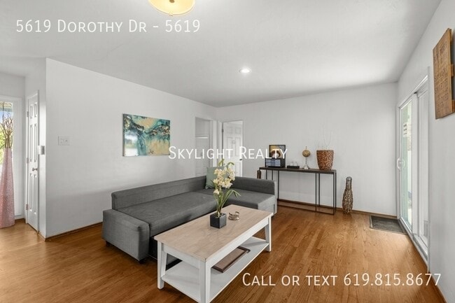 Building Photo - 5619 Dorothy Dr