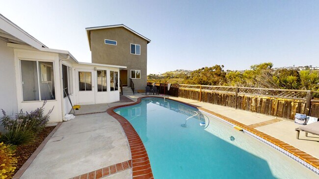 Primary Photo - 8 BED/ 4 BATH with a POOL and Views!
