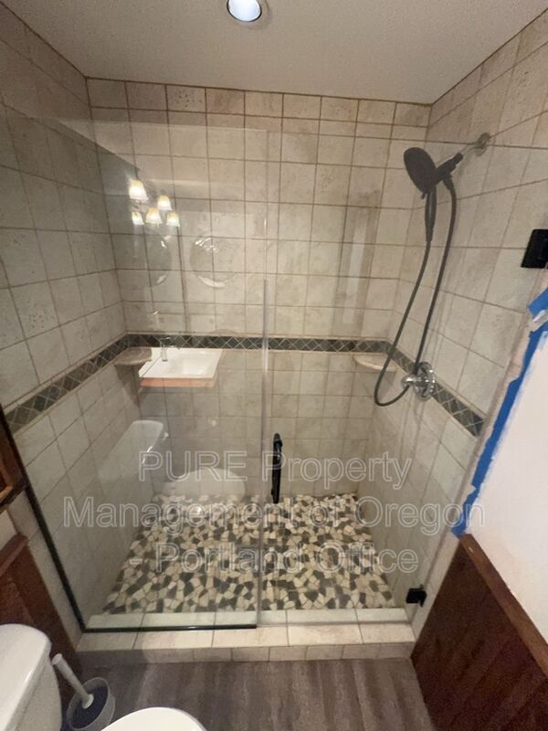 Building Photo - 2324 N Watts St